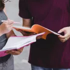 Εντός Μαρτίου έρχεται επιδότηση για νέους πτυχιούχους – Έως 36.000 ευρώ