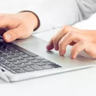 ΔΥΠΑ: Εργασία για ανέργους με μηνιαίο μισθό 1.118€ και επίδομα 400 ευρώ