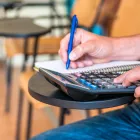 Mισθολόγιο: Τι αύξηση θα έπρεπε να πάρουν οι εκπαιδευτικοί τον Απρίλη;