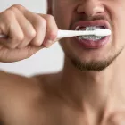 Όλοι κάνουμε αυτό το λάθος στο βούρτσισμα - Προσοχή στο timing