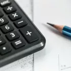 Νέος κατώτατος μισθός στα 920 ευρώ: Αυτά είναι τα καθαρά χρήματα