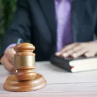 Γραπτός διαγωνισμός της ΕΣΔΙ για 150 νομικούς - Λήγουν οι αιτήσεις