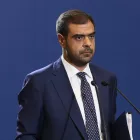 Μαρινάκης: 6.500 νέες προσλήψεις αναπληρωτών, νέες γραμμές ΟΑΣΑ και «πάγωμα» αναγκαστικών εκτελέσεων για τους πυρόπληκτους