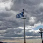 Καιρός 25 Μαρτίου: Βροχές και θυελλώδεις άνεμοι κατά τις παρελάσεις